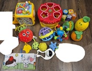Zestaw zabawek niemowlęcych - w stanie bdb