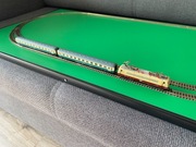 Makieta N lokomotywa + dwa wagony pasażerskie + zasilacz