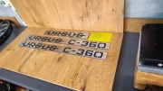 Napisy nierdzewne Ursus C360 zamiast naklejek + nity w zestawie inox satyna