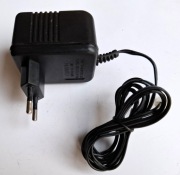 Zasilacz sieciowy uniwersalny 8,4v 800mA + Drugi przewód gratis