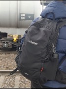 Plecak trekkingowy turystyczny 30L – mocny, czarny