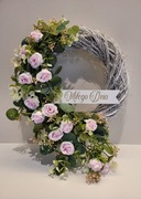 Wianek kwiatowy, powitalny na drzwi. Rękodzieło 