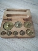 kolekcjonerskie przedwojenne mosiężne odważniki