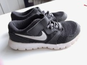Buty sportowe Nike 28