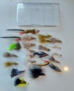 24 RĘCZNIE KRĘCONE SZTUCZNE MUCHY GŁÓWNIE STREAMER