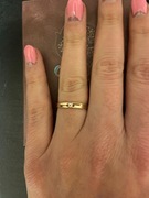 Delikatny złoty PIERŚCIONEK z DIAMENTEM r.11 certy