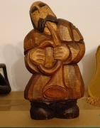 Rzeźba ludowa muzykant 