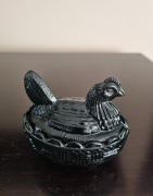 Średnia kurka prl kura hialitowa bomboniera 