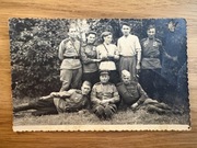 Zdjęcie: Dziewczyna w mundurze wojskowym (2055)  