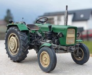 Ursus C330 model skala 1/24