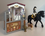 Schleich - Boks stajenny Zagroda dla koni Tori i Princess 42437