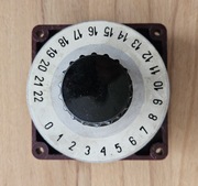 Przełącznik obrotowy ze skalą