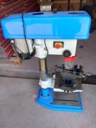 Wiertarka kolumnowa Magnum Z4125