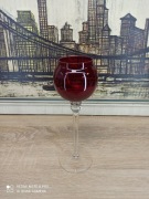 Elegancki szklany świecznik / kielich dekoracyjny – czerwone szkło