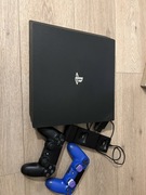 PlayStation 4 pro + dwa pady + ładowarka 