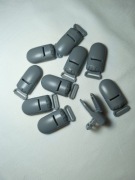 Klips plastikowy szary zapięcie do zawieszki