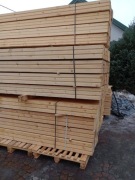 Belka konstrukcyjna C24 200x200x6000 mm – świerk – strugana  od ręki