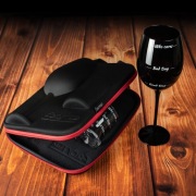 Etui diVinto z Kieliszkami - Who Cares? Black Edition