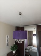 Żyrandol w stylu glamour fiolet