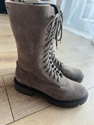 Wojas . Wysokie trzewiki damskie w kolorze ciemnego beżu