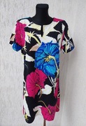 Sukienka w kwiaty roz L/XL. 