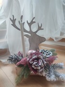 Stroik świąteczny popiersie renifera z ośnieżoną różą