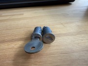 Dwie wkładki Thule z kluczem N180