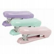 Zszywacz duży pastelowy YN TEEN błękitny + GRATIS