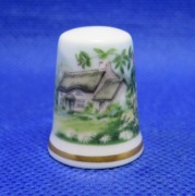 Naparstek Kolekcjonerski Porcelanowy Royal Worcester - Domek pod Strzechą 