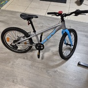 Rowerek chłopięcy rama aluminiowa bardzo lekki stan bardzo dobry +opony  