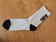 Wysokie młodzieżowe skarpety białe bawełniane 40-42 Pesail