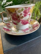 Piękna filiżanka róże ze złoceniami Florentyna 