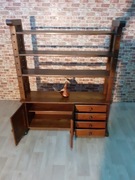 Solidny regał dębowy