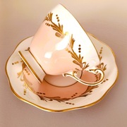 **WALENTYNKI**różowa filiżanka złota sygnatura porcelana Foley 1945+