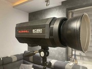 Cyfrowa lampa błyskowa studyjna EC-250