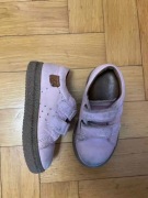 Używane buty dziewczęce NATURINO r. 22 – skórzane, fioletowe, na rzepy
