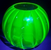 Szkło uranowe POMARAŃCZOWE wazon DUŻA kula Art Deco 