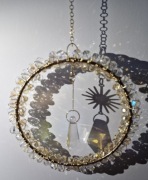 Łapacz słońca„Złoty Blask Kryształów” – dekoracja z koralików,łapacz słońca