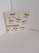 akcesoria kosmetyczne w opakowaniu kalendarza scrunchie wsuwki rzęsy 