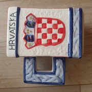 Ceramiczy kubek do picia wys. 11 cm- Chorwacja  .