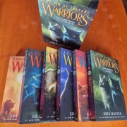 Saga "Wojownicy"/"Warriors" Erin Hunter, "Vision Of Shadows", po angielsku!