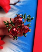 Broszka owoce, granat 