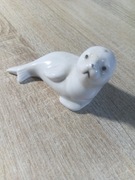 Śliczna porcelanowa biała foka (B2)