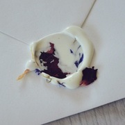 Odbicia lakowe laki do zaproszeń z płatkami kwiatów duży wybór wzorów