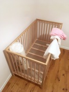 Łóżko dziecięce, 60x120 cm + materac + ochraniacz