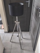 Lampa podłogowa regulowana 