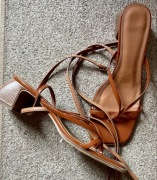 ASOS Design Sandałki Gr. EU 43 UK 9 na stopy ~28 cm