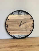 Zegar ścienny Ø40cm z naturalnego orzecha włoskiego - rękodzieło, loft