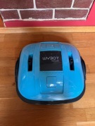 WYBOT Osprey 200 robot do basenu – uszkodzone gniazdo / na części