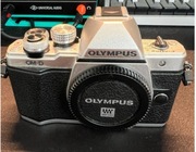 aparat OLYMPUS OM-D E-M10 em10 MARK II niski przebieg